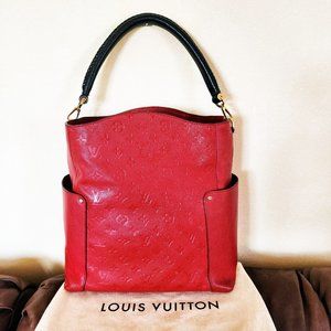 **** RARE -  Louis Vuitton  red Leather bag with insert bag